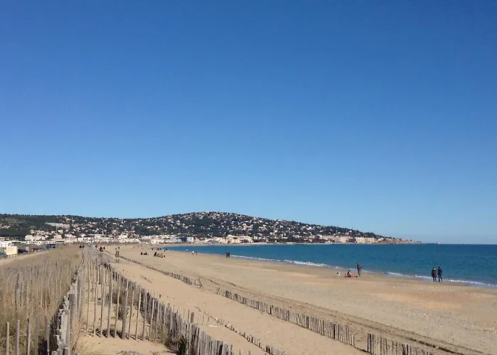 Joli 2 Pièces à 200m Des Plages Avec Terrasse Et Parking - Fr-1-338-163 Apartamento